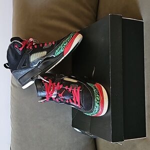 JORDAN SPIZIKE Black Varsity Red Classic Green 2017 Size 13